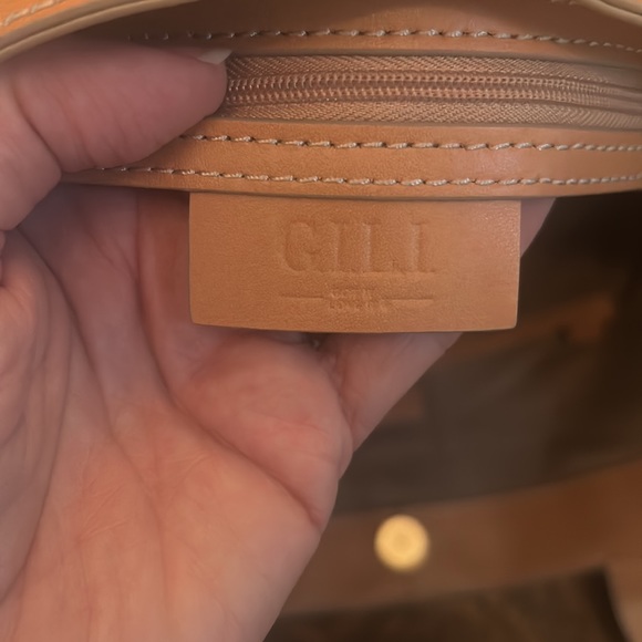 G.I.L.I. Large Leather Tote - Picture 14 of 16